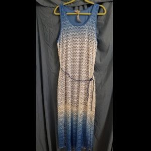 Gradient Lace Maxi Dress